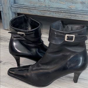 Andrew Stevens heeled booties
